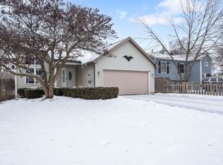 34 Elm Ave, Fox Lake, IL 60020