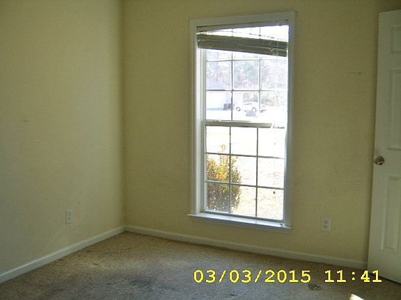 2nd image of 158 Hilltop Cir