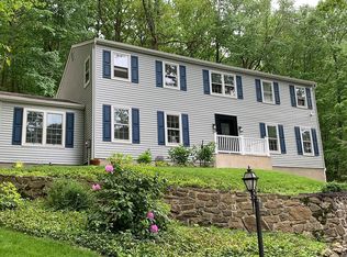 19 Rolling Ridge Rd, Randolph, NJ 07869