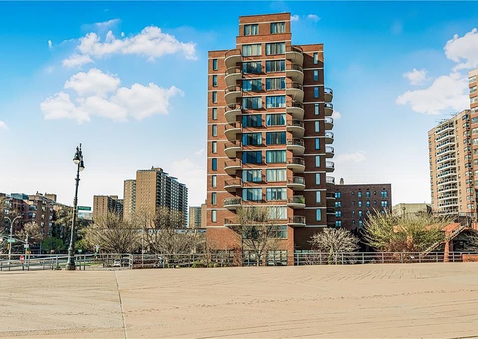 1st image of 3111 Ocean Pkwy APT 2C