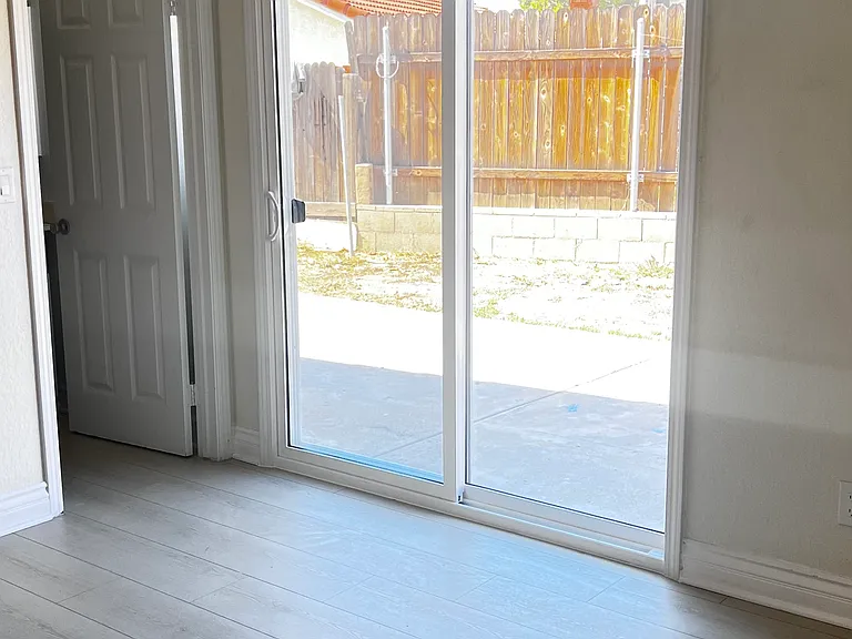 23794 Winterglen Cir — Photo 3