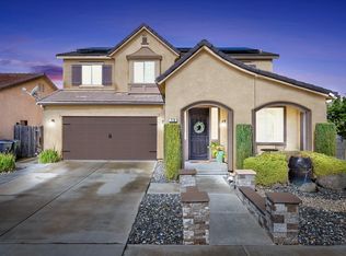 716 Maine Ave, Clovis, CA 93619