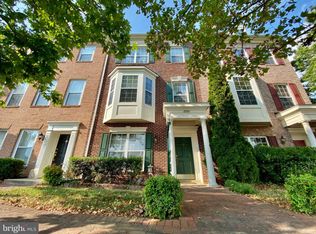 672 Belmont Bay Dr, Woodbridge, VA 22191