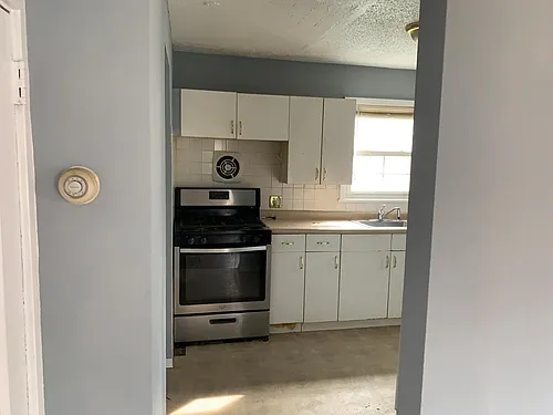 79 Mayflower St Photo 1