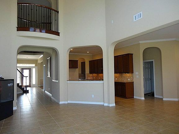 4th image of 3915 Bowie Bend Ln