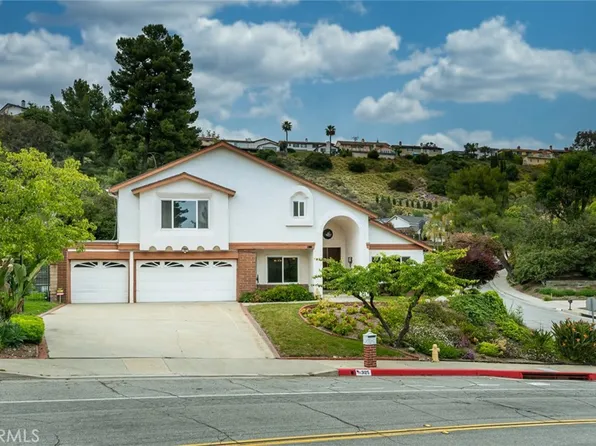 3125 Emerald Isle Dr, Glendale, CA 91206