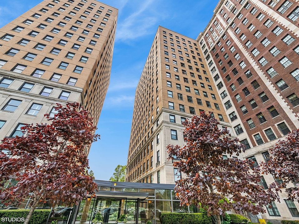 1st image of 3740 N Lake Shore Dr APT 10A