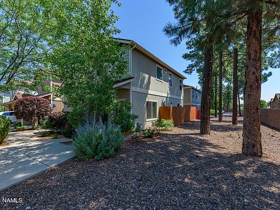 3rd image of 2818 S Fossil Creek Ln