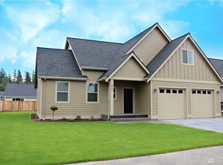 2066 Woodsman Dr, Lynden, WA 98264