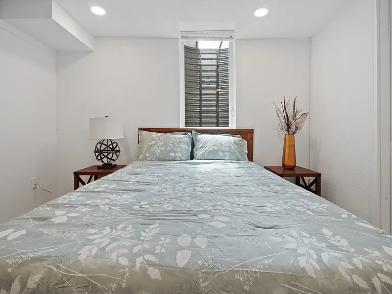 6050 E Alameda Ave — Photo 24
