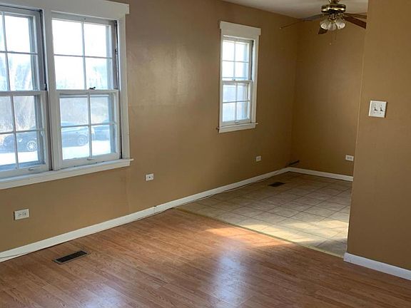 5th image of 1130 Birch Dr APT 2
