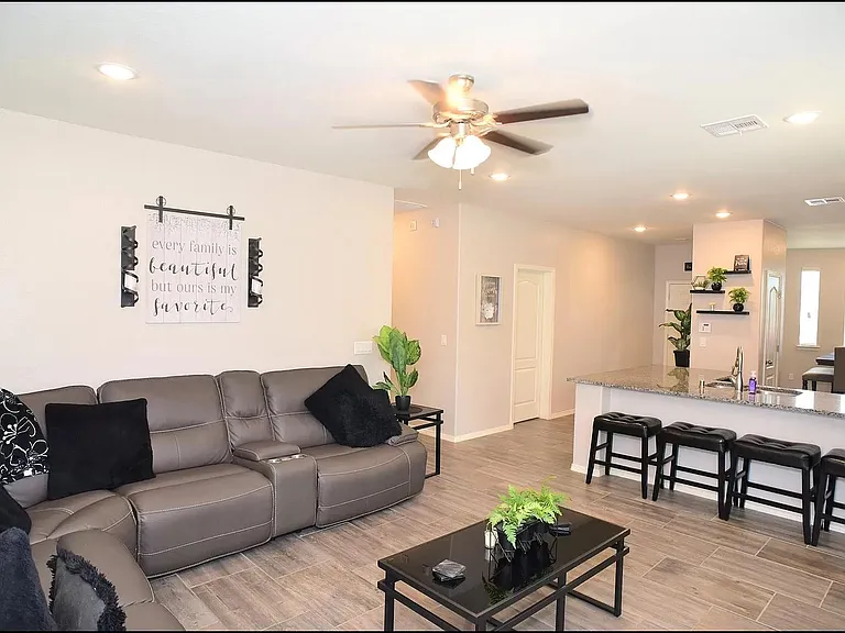 1016 Seahawk Pl — Photo 20