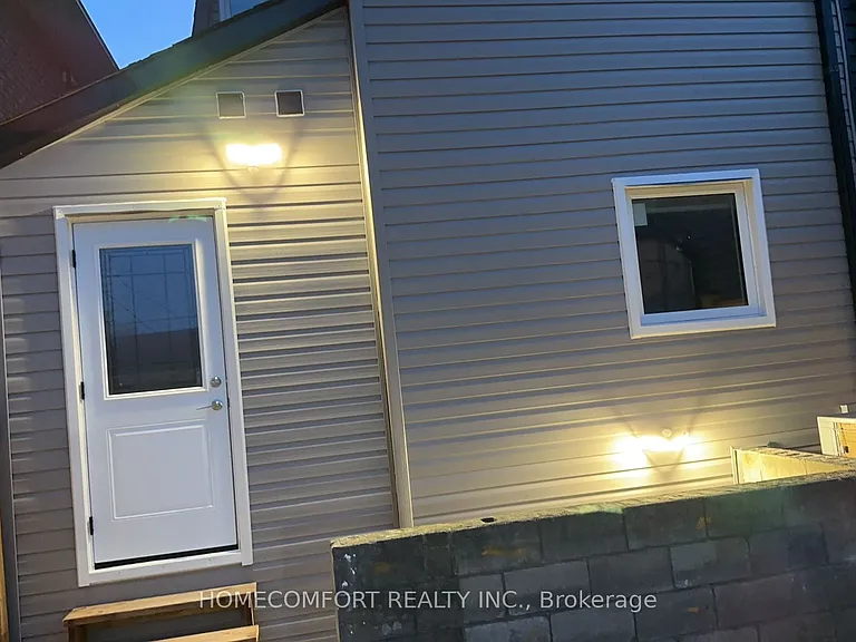 211 Osler St #MAIN FLOOR — Photo 21
