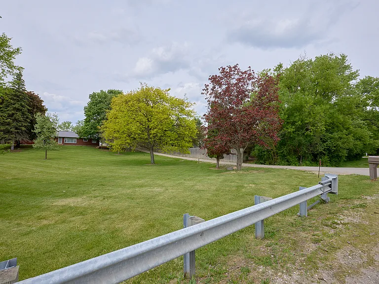 31W742 State Route 58 — Photo 3