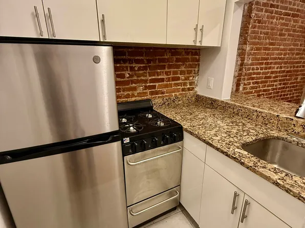 316 East 83rd Street image 1 of 7