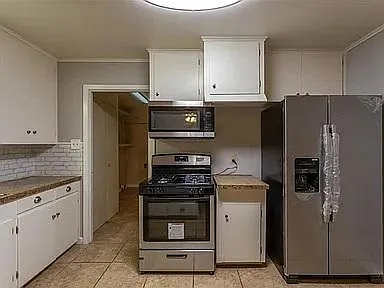 203 Frances St — Photo 3