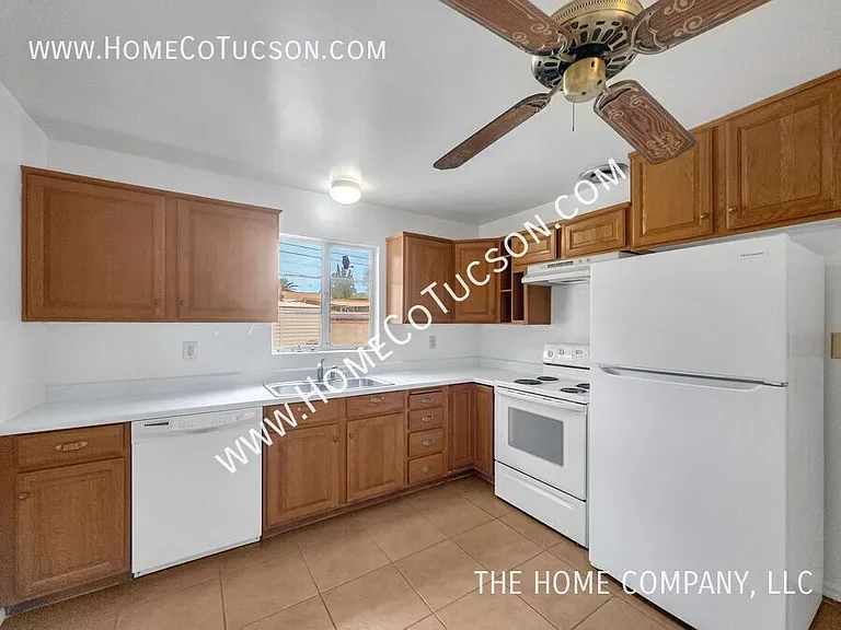4738 E Cooper St — Photo 9