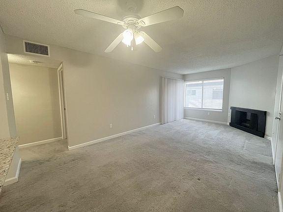 4th image of 2809 H St APT 14