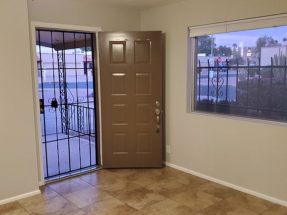 4th image of 530 S Portland APT 2