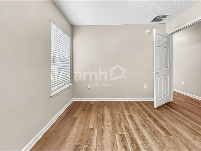 7244 Angela Dr — Photo 18
