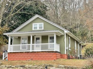 227 S 7th St, Cannelton, IN 47520