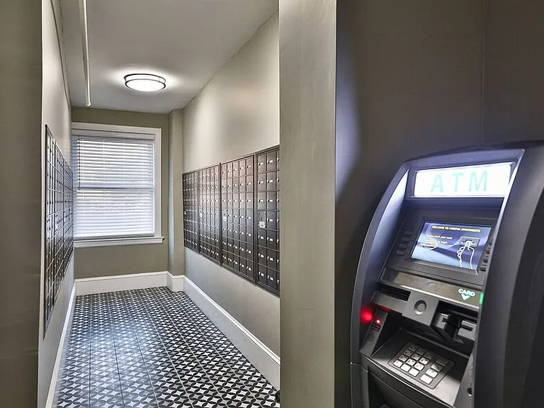 4241 Locust St #B0 — Photo 10