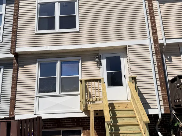18941 Pine Ridge Ln, Germantown, MD 20874