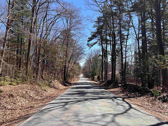 3rd image of 52 Duncan Road
