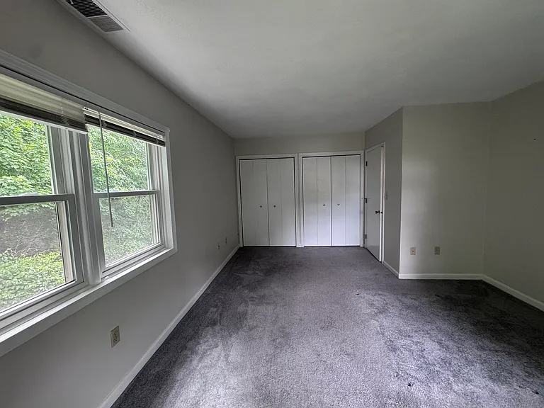 168 Pine St #5 — Photo 10