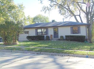 2803 Angie Dr, Bellevue, NE 68005