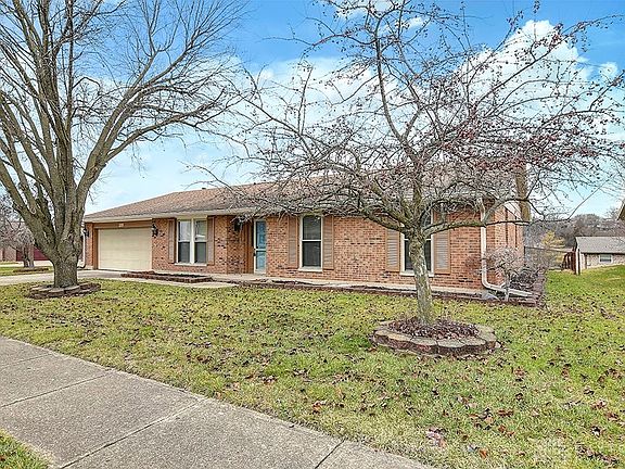 2nd image of 2339 Oakbark St