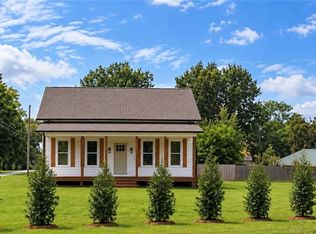 124 Vaden Rd, Reidsville, NC 27320