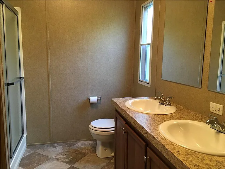 1719 Watterson Rd — Photo 10