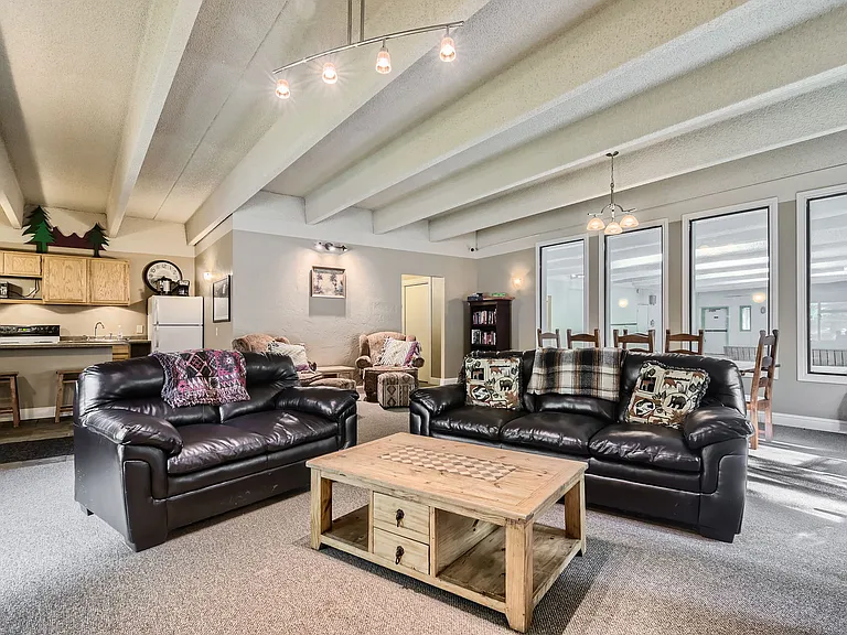 222 Creekside Dr #204A — Photo 25