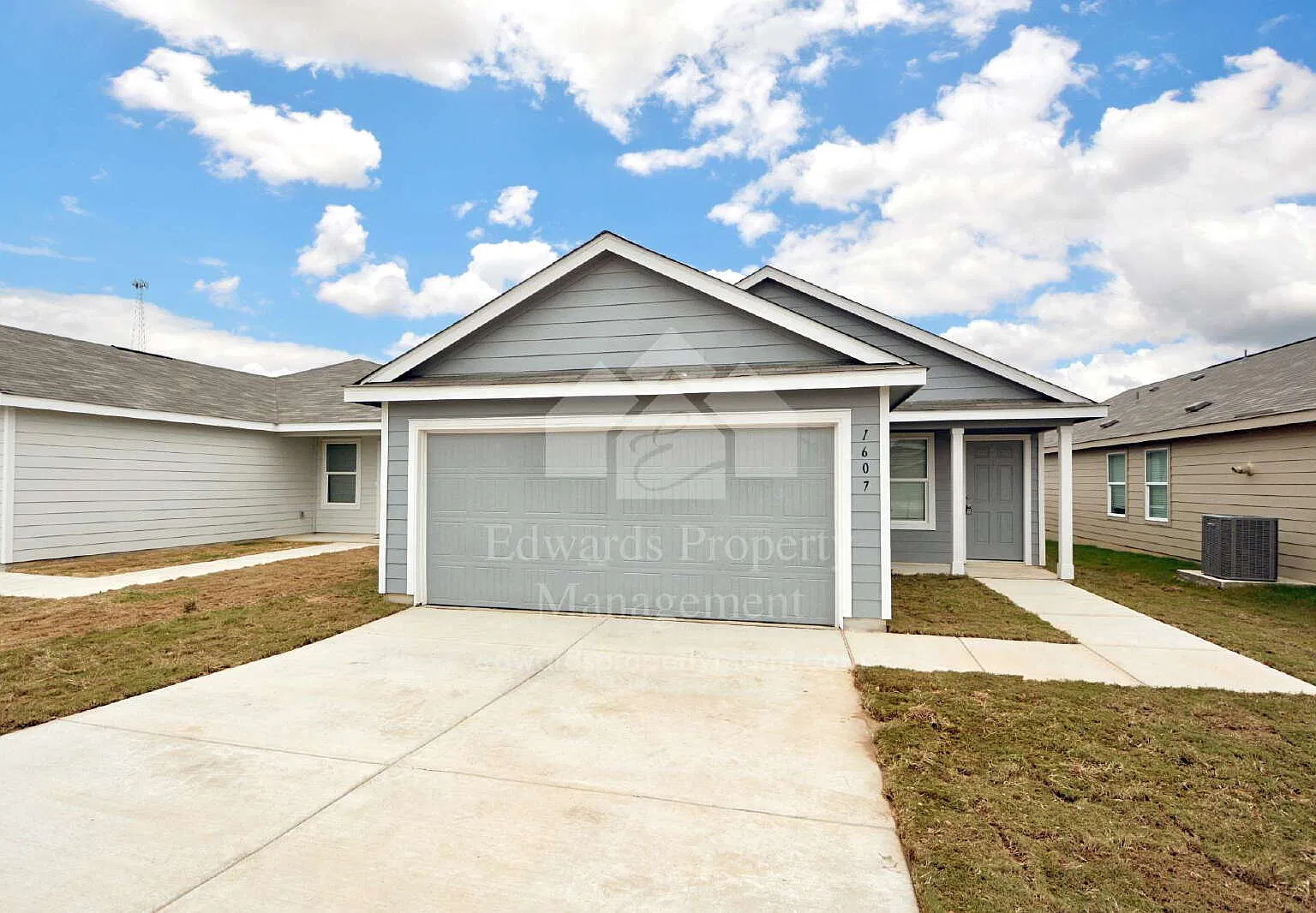 4 bed, 2.0 bath, 1627 sqft, $1,575 — Photo 1