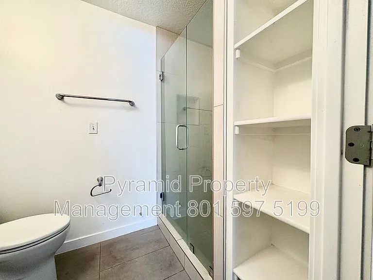 1265 E 5600 S — Photo 11