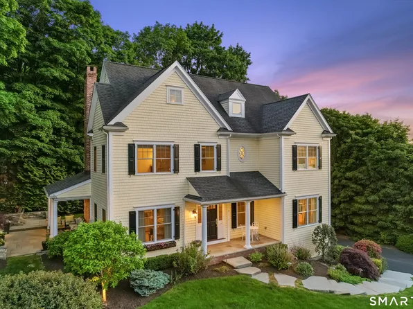 2 Ginos Way, Ridgefield, CT 06877