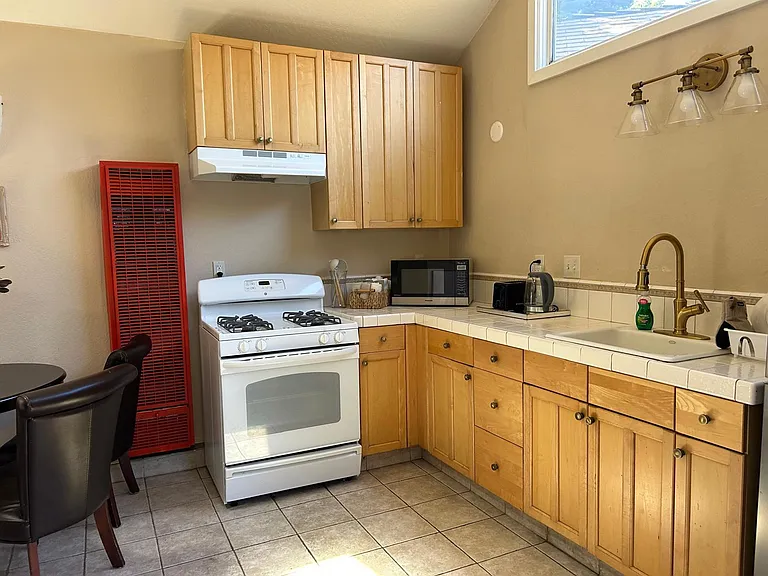 5310 Soquel Dr #A — Photo 11