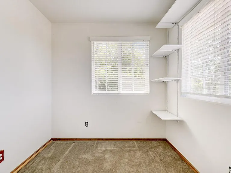 5993 Howell Dr — Photo 23