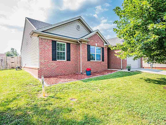 3rd image of 1130 Red Poppy Ct
