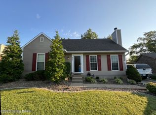 8903 Threpio Ct, Jeffersontown, KY 40299