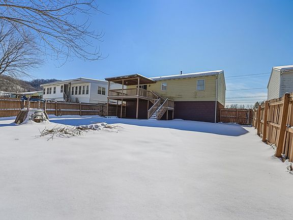 2nd image of 208 Wetzel Street