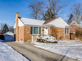 106 S Williston St, Wheaton, IL 60187