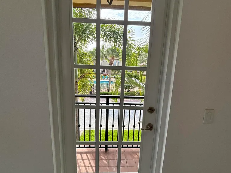 2789 Eagle Rock Cir #207 — Photo 37
