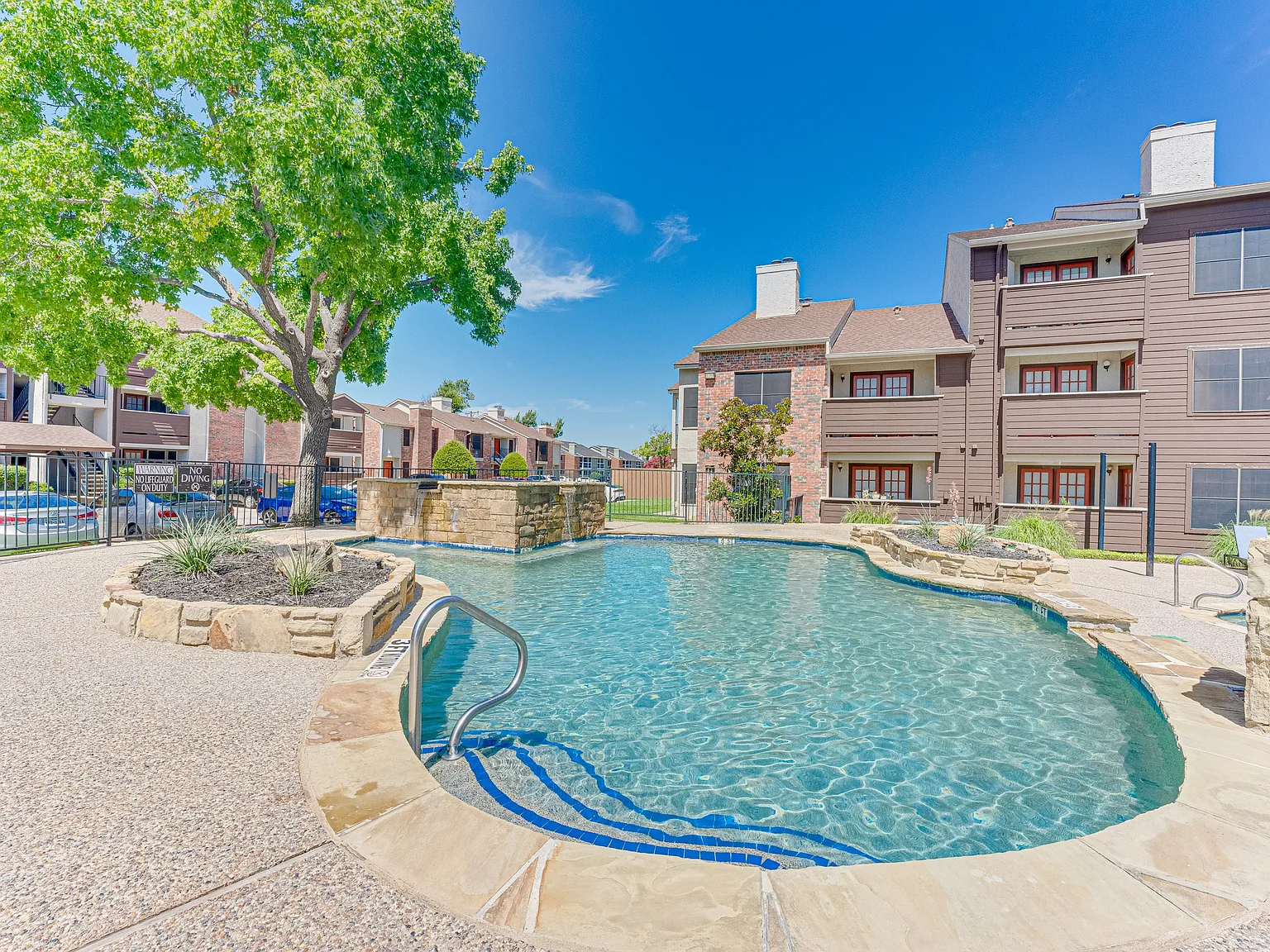 Timberglen Apartments — Photo 3