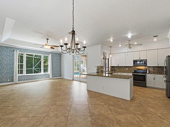 4th image of 15591 Milan Court