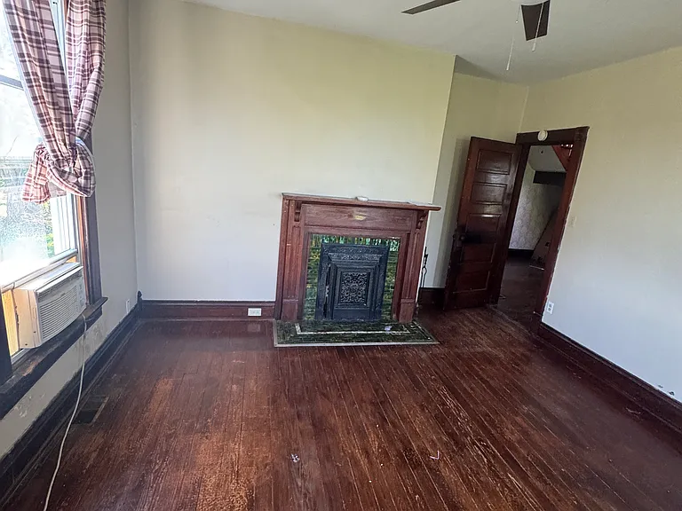 3958 Shakertown Rd — Photo 4