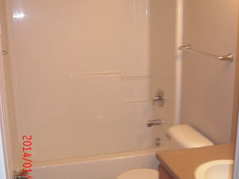 1620 Stiel Complex — Photo 4