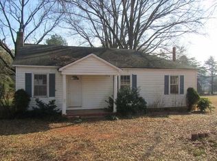 2521 Johnny Martin Ln, Stony Point, NC 28678