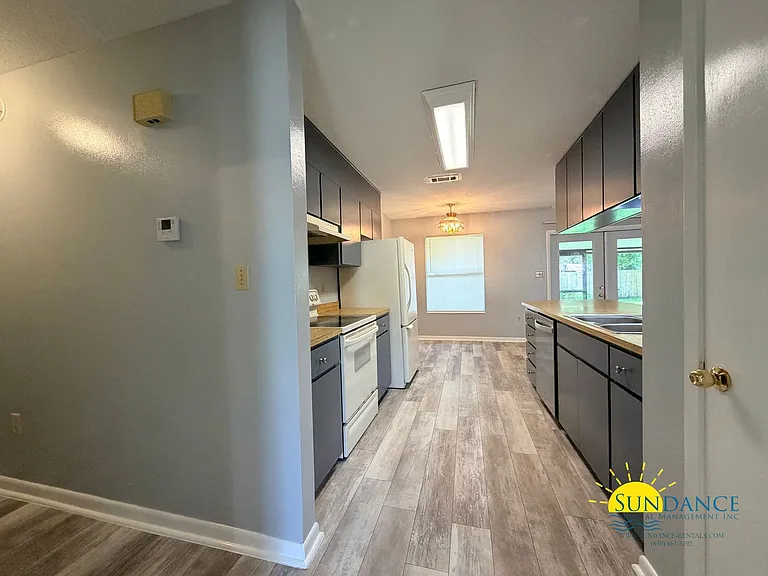 713 Trowbridge Ave — Photo 10